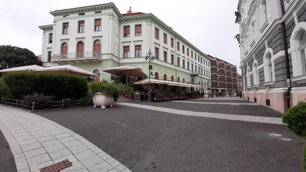 Mhc Studio Kaposvár Εξωτερικό φωτογραφία